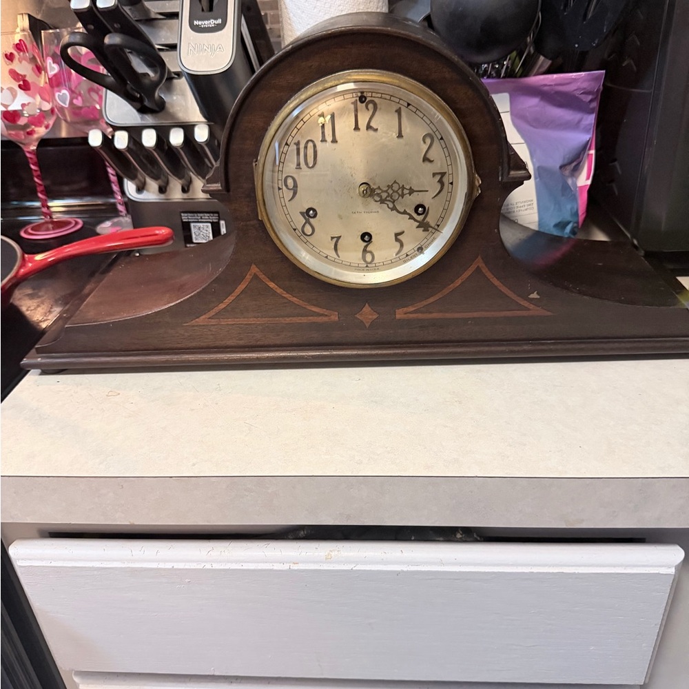 Classic Brown Mantel Clock